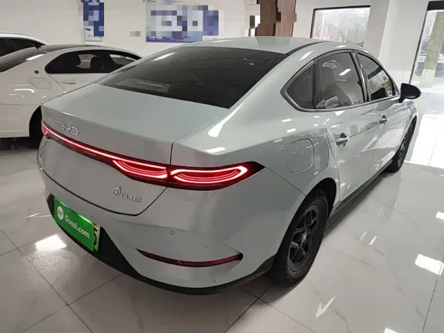 BYD Qin PLUS — Фото автомобиля 6
