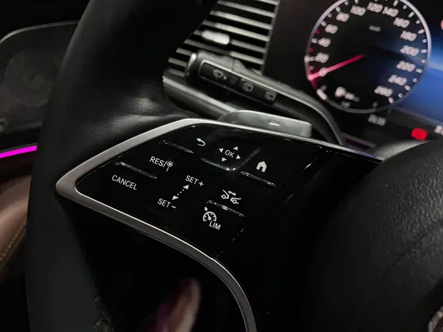 Mercedes-Benz GLE-Class — Фото автомобиля 19