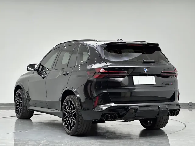 BMW X5 M — Фото автомобиля 6