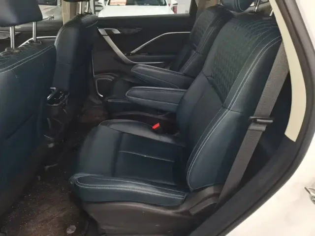 Geely Jiaji — Фото автомобиля 16