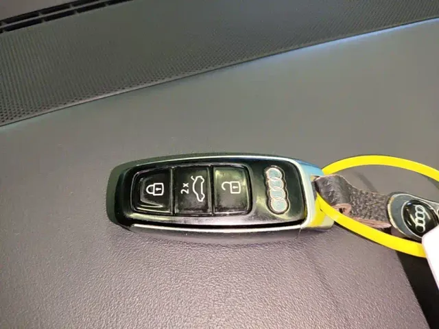 Audi A6L — Фото автомобиля 8