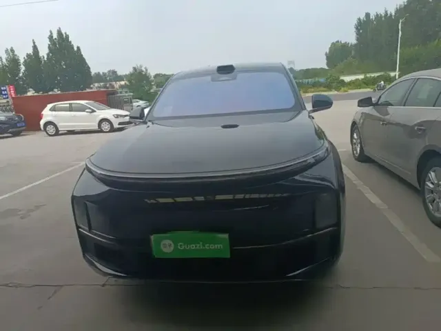 Li Auto L9 — Фото автомобиля 2