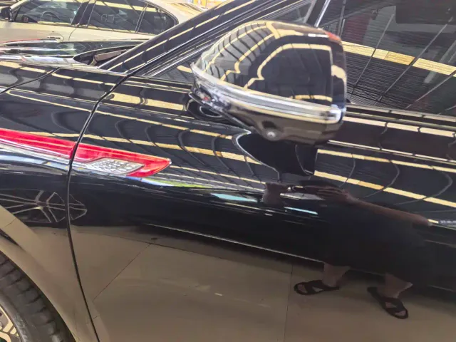 Hongqi HS3 — Фото автомобиля 14