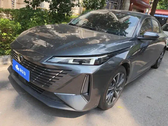 Фотография автомобиля — Changan Eado