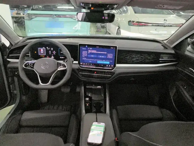 Volkswagen Passat — Фото автомобиля 9
