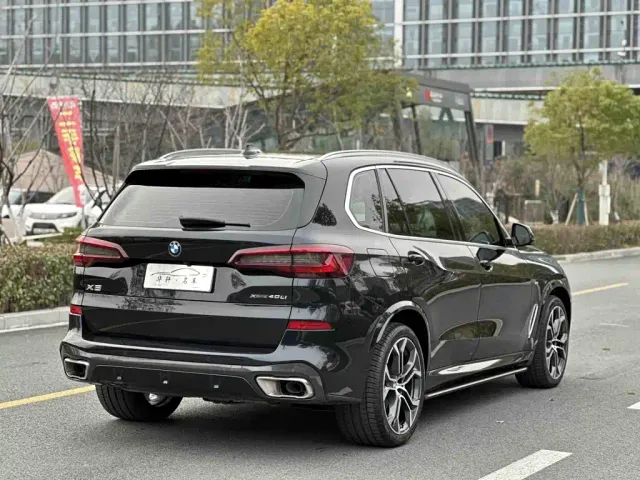 BMW X5 — Фото автомобиля 17
