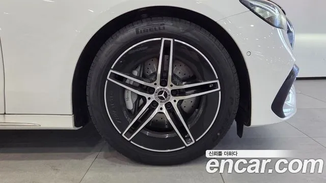 Mercedes-Benz E-Class W214 — Фото автомобиля 5