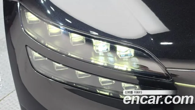 Genesis GV60 — Фото автомобиля 22