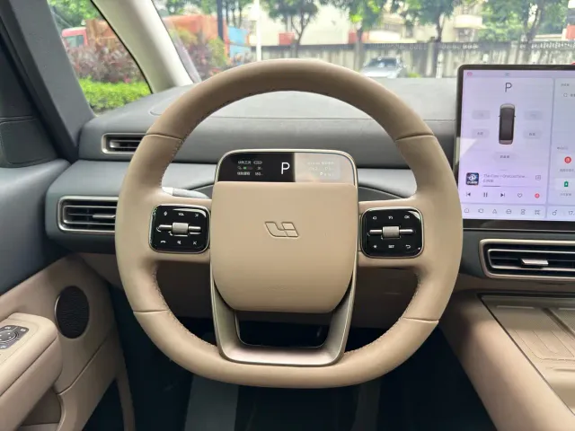 Li Auto MEGA — Фото автомобиля 28