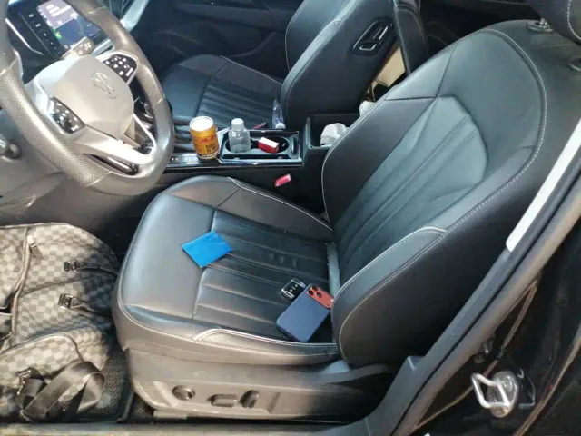 Volkswagen Passat — Фото автомобиля 12