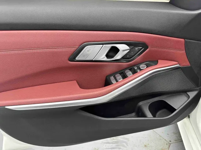 BMW 3 Series — Фото автомобиля 10