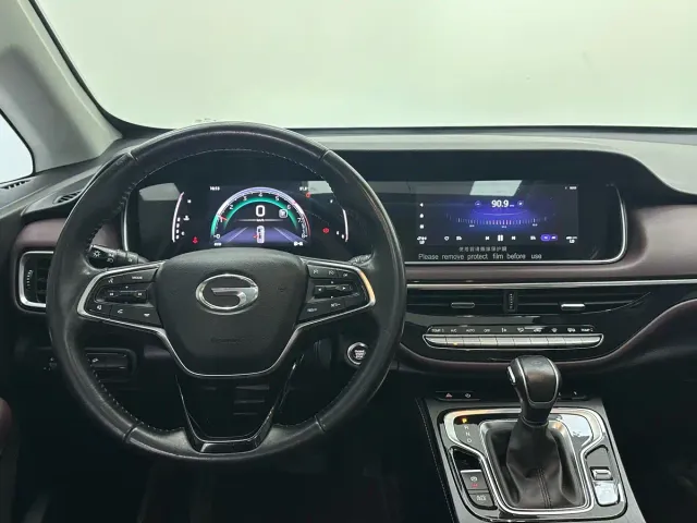 GAC Trumpchi M6 — Фото автомобиля 10