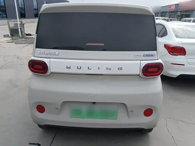 Wuling Hongguang Mini EV — Фото автомобиля 5