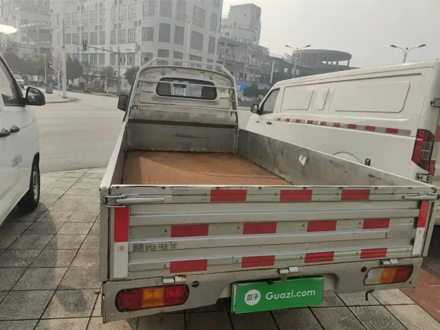 Wuling Electric Truck — Фото автомобиля 18