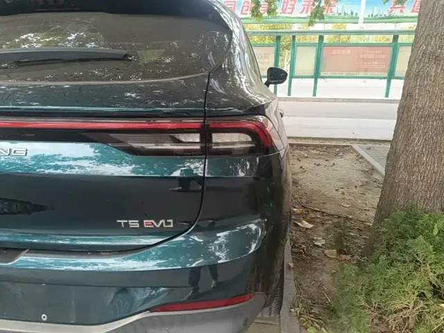 Forthing T5 Evo — Фото автомобиля 7