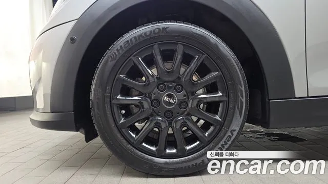Mini Cooper Cooper 5 дверей Classic — Фото автомобиля 5
