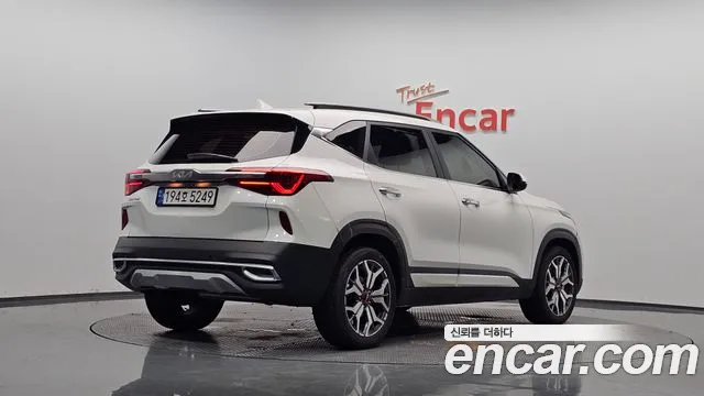 Kia Seltos Seltos Бензин 1.6 турбо 2WD — Фото автомобиля 2