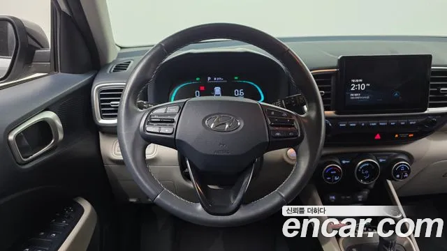 Hyundai Venue — Фото автомобиля 13