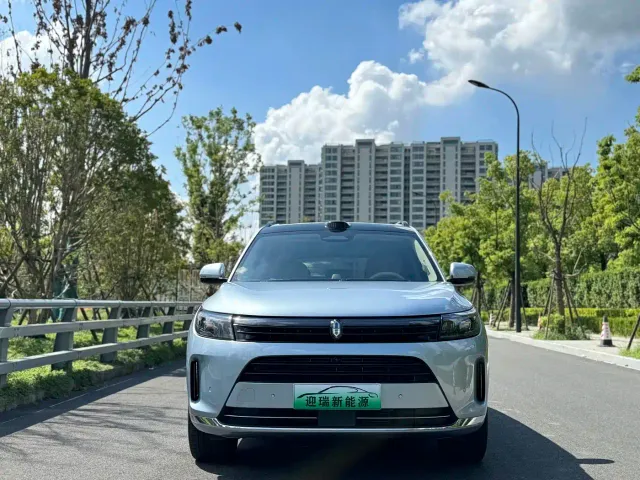 Aito M7 — Фото автомобиля 3