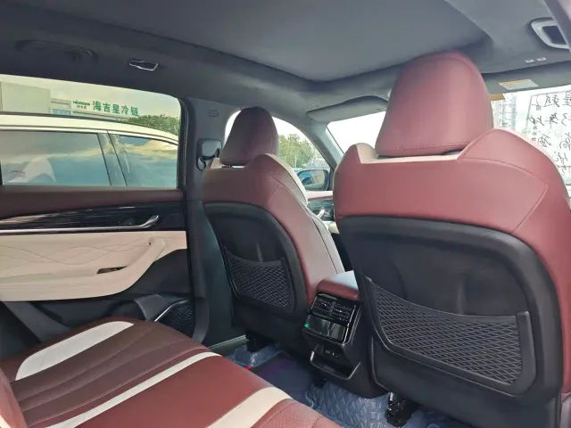 Geely Xingyue L — Фото автомобиля 9