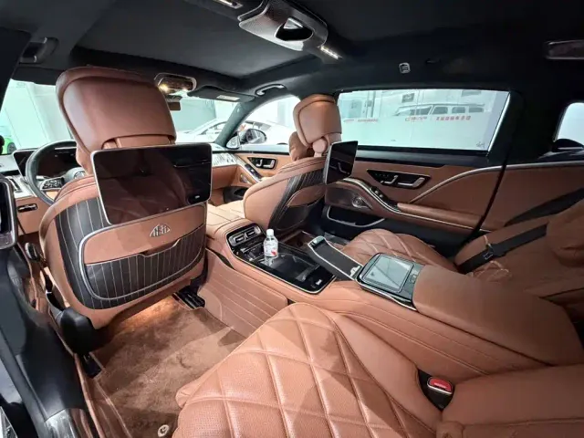 Mercedes-Benz Maybach S-Class — Фото автомобиля 11