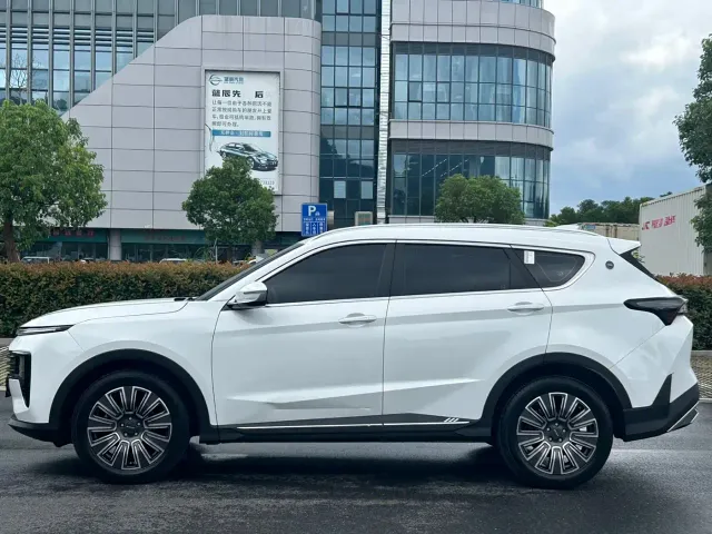 Jetour X70 Plus — Фото автомобиля 4