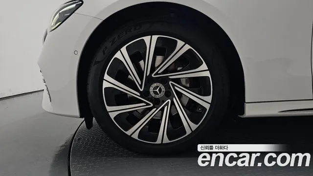 Mercedes-Benz E-Class W214 — Фото автомобиля 5