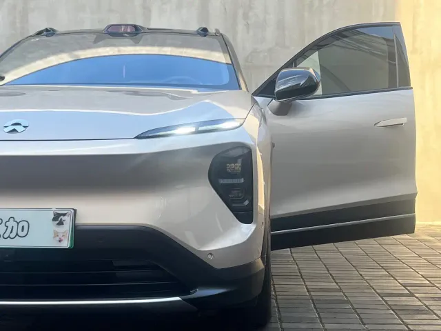 Nio ES7 — Фото автомобиля 12