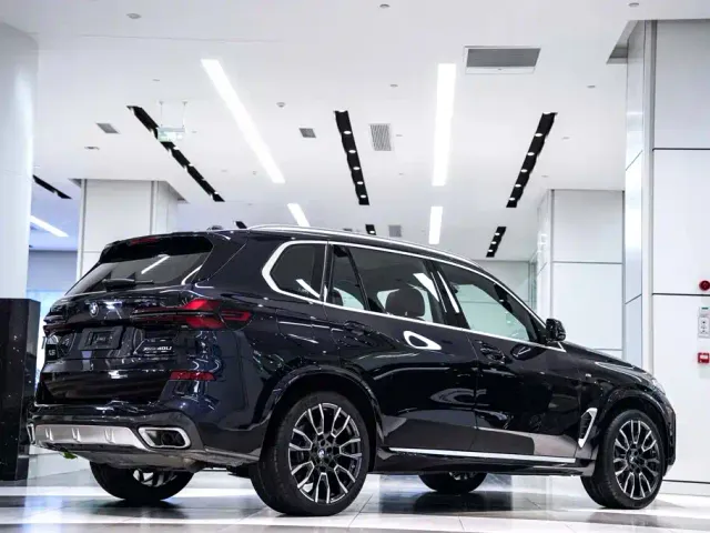 BMW X5 — Фото автомобиля 6