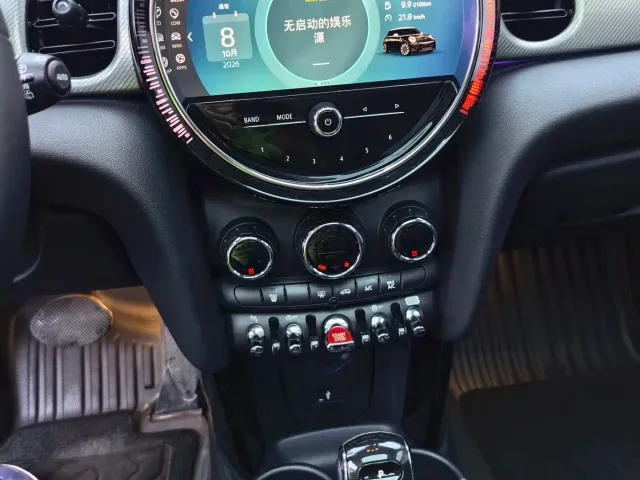 MINI Hatch — Фото автомобиля 16