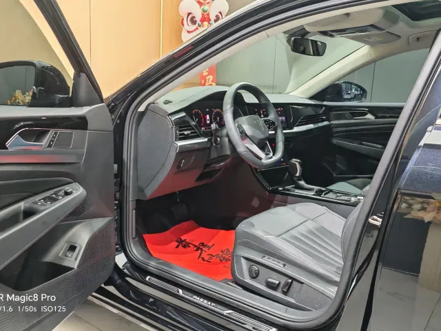 Volkswagen Passat — Фото автомобиля 5