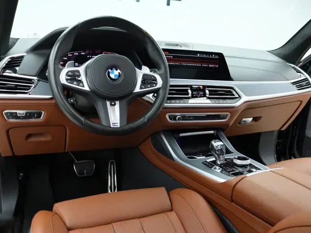 BMW X7 — Фото автомобиля 11