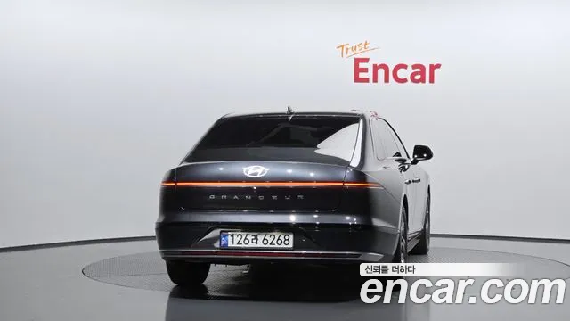 Hyundai Grandeur Grandeur (GN7) 2.5 Бензин 2WD — Фото автомобиля 4