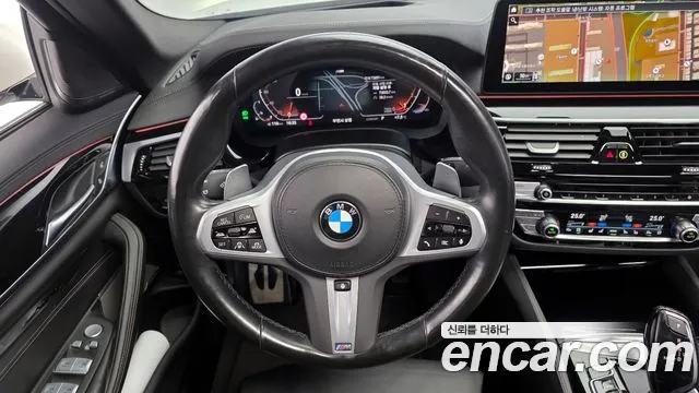 BMW 5-Series — Фото автомобиля 13