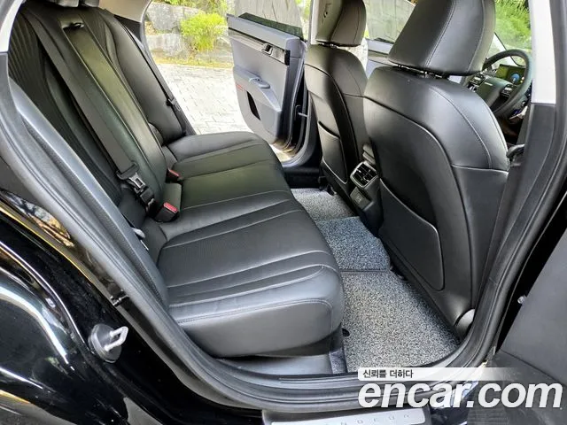 Hyundai Grandeur GN7 — Фото автомобиля 13