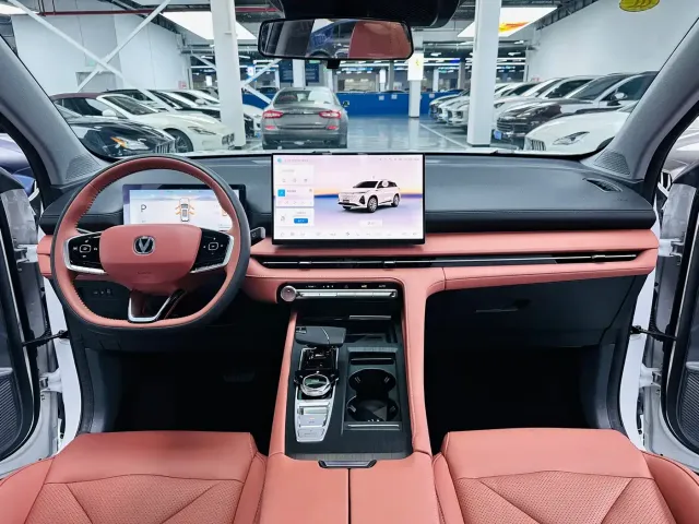 Changan CS75 Plus — Фото автомобиля 6
