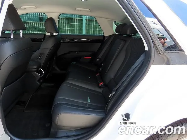 Hyundai Grandeur GN7 — Фото автомобиля 6