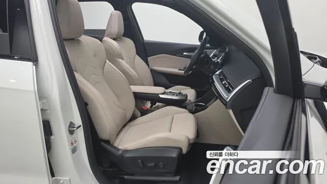 BMW X1 — Фото автомобиля 12