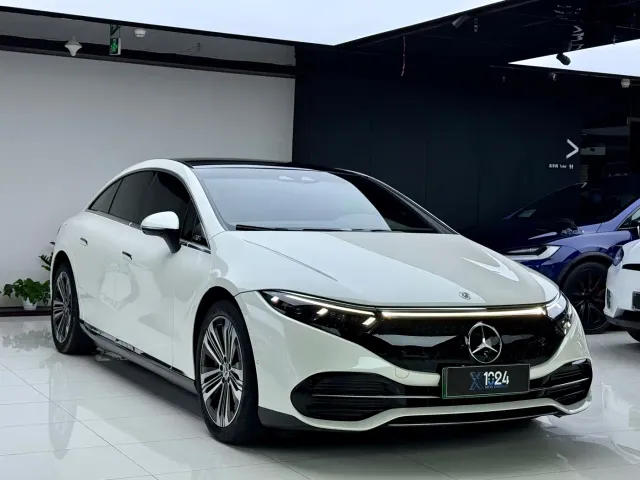 Mercedes-Benz EQS — Фото автомобиля 3