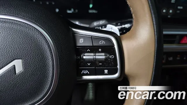 Kia Sorento Бензин 2.5T 2WD — Фото автомобиля 5