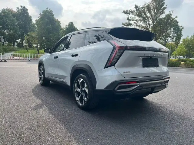 Geely Boyue L — Фото автомобиля 7