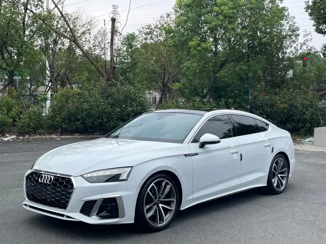 Фотография автомобиля — Audi A5