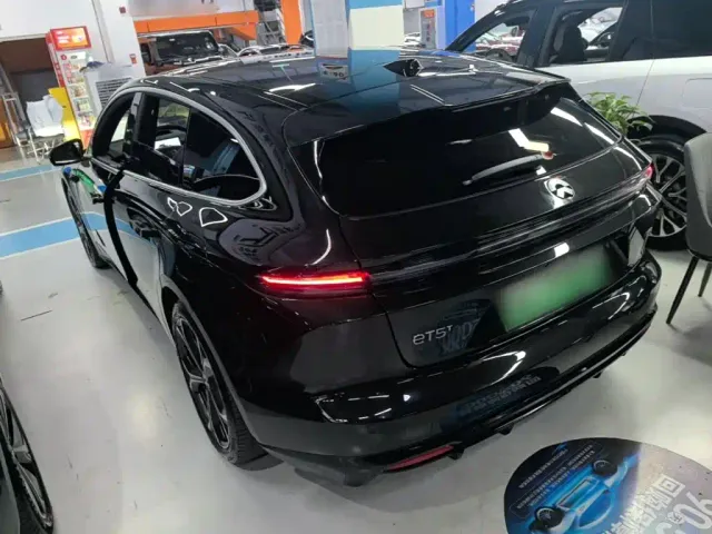 Nio ET5 Touring — Фото автомобиля 4