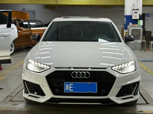 Audi A4L — Фото автомобиля 2