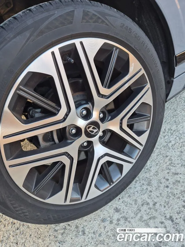 Hyundai Grandeur GN7 — Фото автомобиля 10
