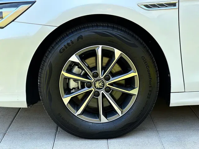BYD Qin PLUS — Фото автомобиля 20