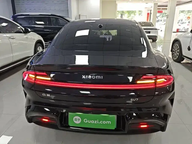 Xiaomi SU7 — Фото автомобиля 5