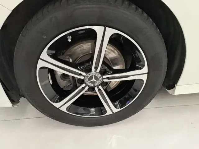 Mercedes-Benz A-Class — Фото автомобиля 22