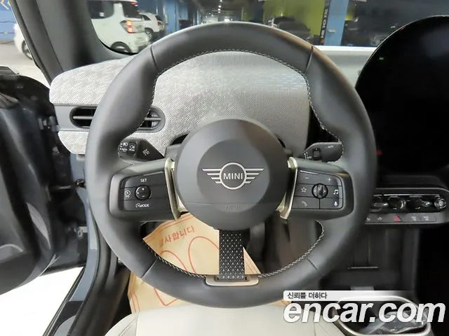 MINI Cooper Convertible 4th Gen — Фото автомобиля 11