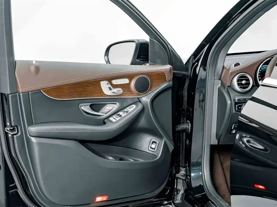 Mercedes-Benz Mercedes-Benz GLC 2022 Facelift GLC 300 L 4MATIC Dynamic — Фото автомобиля 15